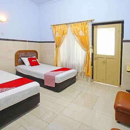 Oyo 91516 Wisata Hotel 马塔兰 外观 照片