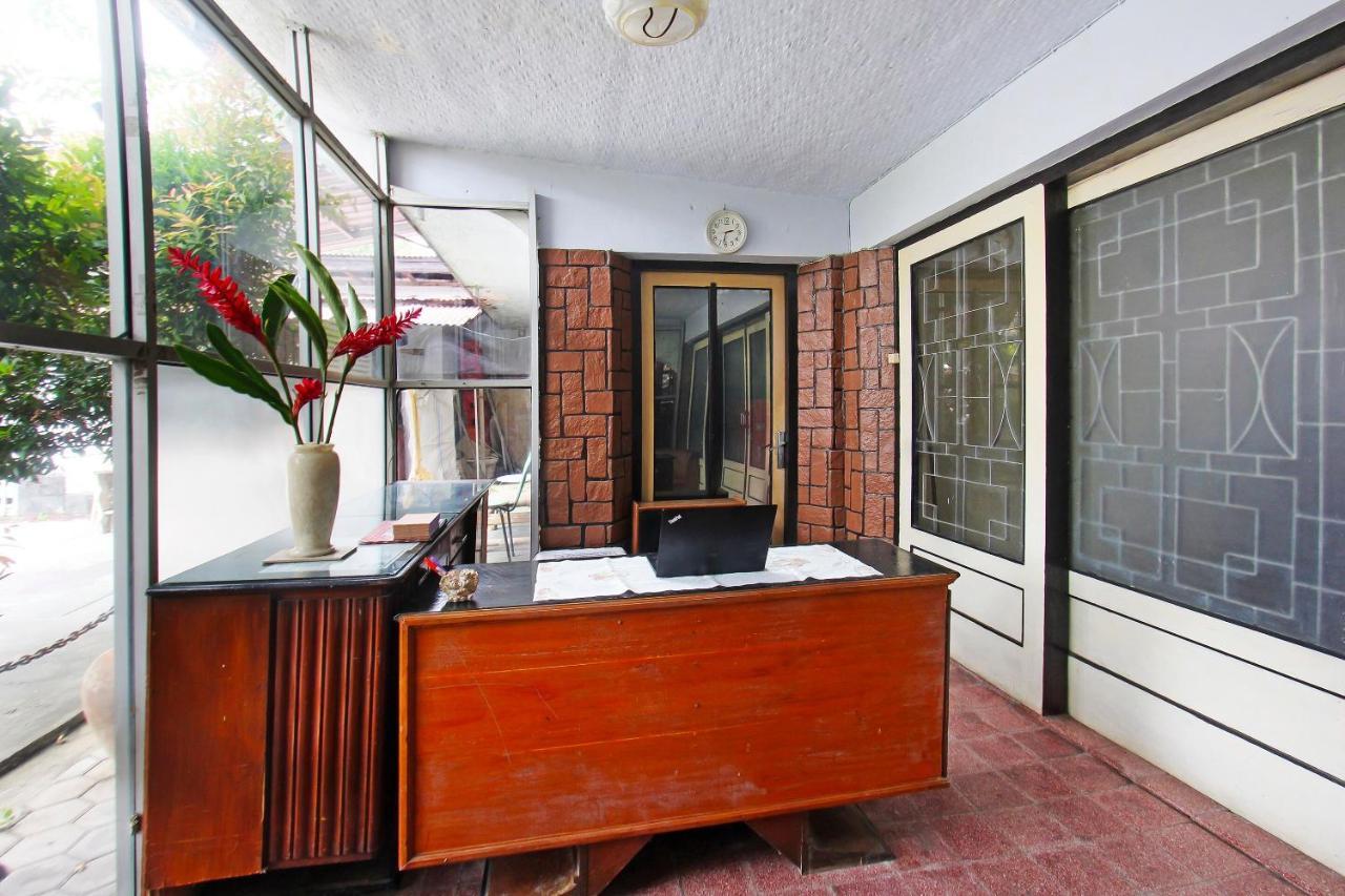 Oyo 91516 Wisata Hotel 马塔兰 外观 照片