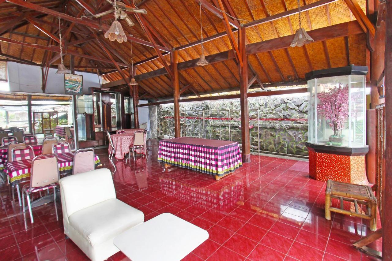 Oyo 91516 Wisata Hotel 马塔兰 外观 照片