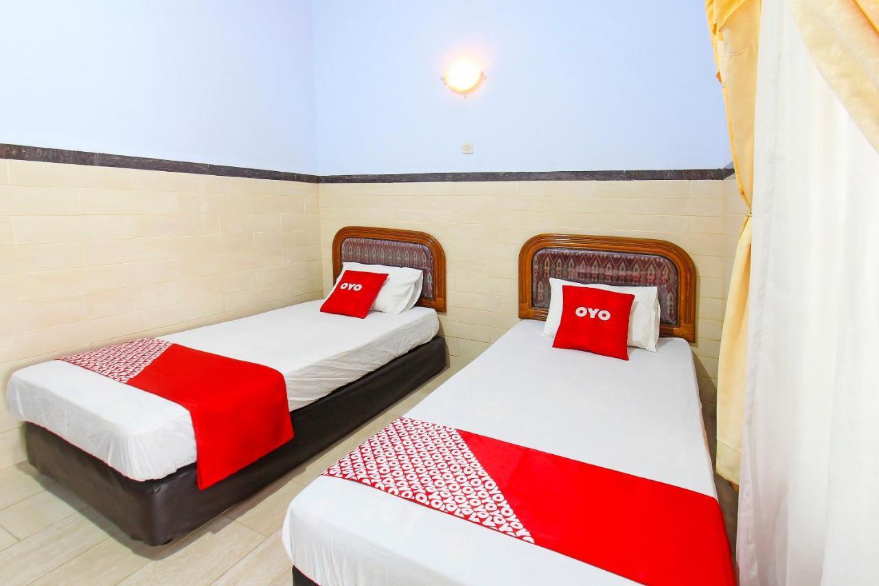 Oyo 91516 Wisata Hotel 马塔兰 外观 照片